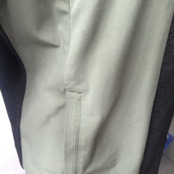 Lululemon jacket - Picture 3 of 12